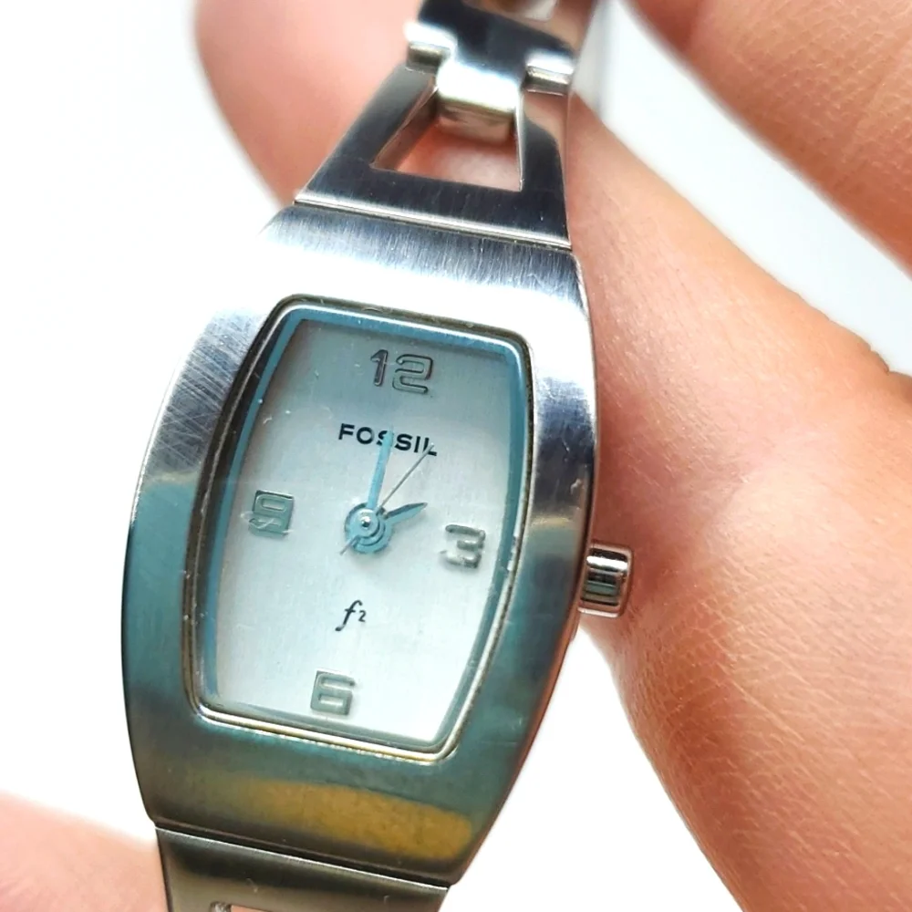 Vintage Fossil Watch F² ES9381 Silver Toned Steel Wristband White Face Watch